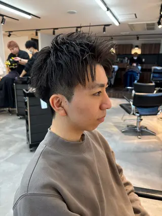 メンズ フェザーパーマ/韓国 /メンズカット保立のヘアスタイル