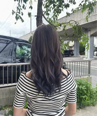 ロング カラー 千上 結希奈のヘアスタイル