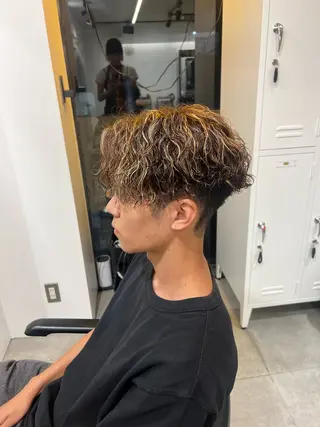 パーマ メンズ fifth神宮前 HIN★T★のヘアスタイル