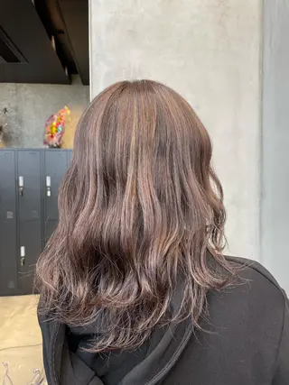 カラー 🫧艶髪/ブリーチ 🐳honami🫧のヘアスタイル