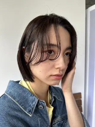 ミディアム 中野渡 真利那のヘアスタイル