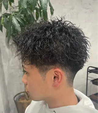 ショート パーマ メンズ 【店長】メンズ職人 短髪　ハイトーン🔥のヘアスタイル