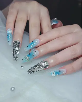 ネイル R2nail所属・R2 nailのネイルデザイン