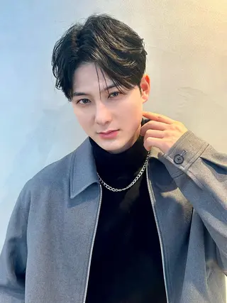 メンズ ブリーチなしW🎀 髪質改善/はのんのヘアスタイル