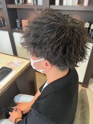 ショート パーマ メンズ 道越 裕人のヘアスタイル