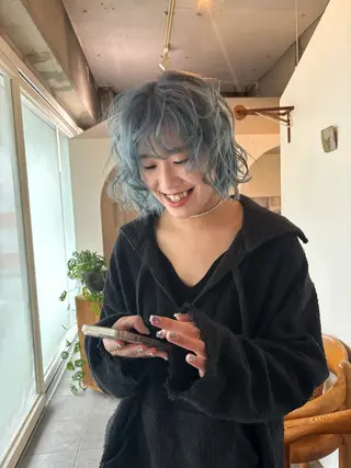 ショート mirai/ブリーチ ダブルカラーのヘアスタイル