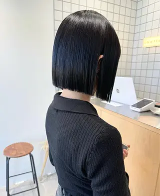 ショート hollo渋谷所属・切りっぱなしボブ /DAIKIのヘアスタイル