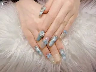 ネイル ミナ🌈 Laule'aのネイルデザイン