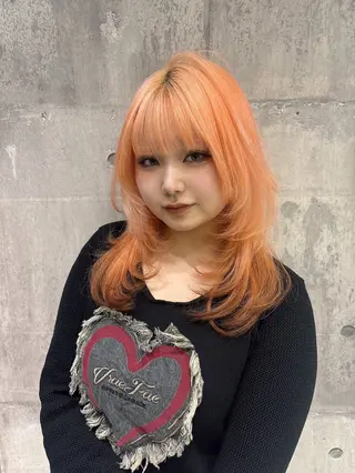 ロング カラー TENSHO ハイトーンレイヤーのヘアスタイル