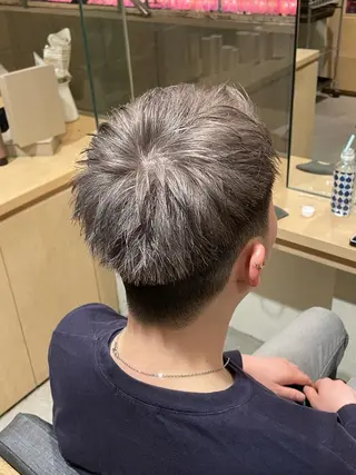 カラー メンズ Le'a所属・渋谷/フェード/ 國分 翔のヘアスタイル