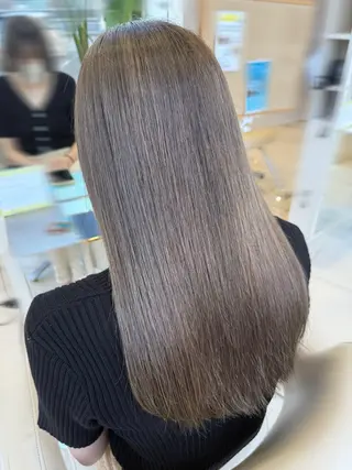 ロング カラー アンフェリール原島店 ハイトーン/レイアのヘアスタイル