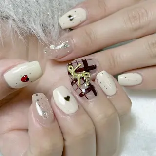 ネイル fein. miku🎀🍼のネイルデザイン