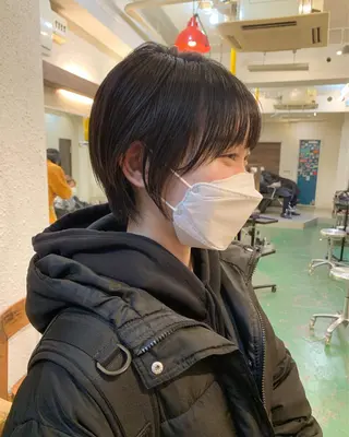 ショート ブリーチ/ウルフ ハッシュカット/石山のヘアスタイル
