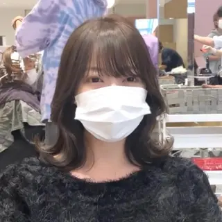 ミディアム 韓国くびれレイヤー 🇰🇷はづきのヘアスタイル