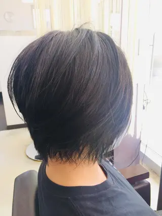 ショート カラー 阿久津 泰幸のヘアスタイル