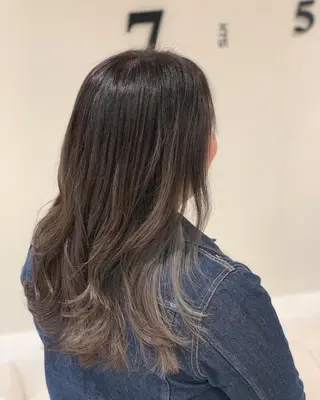 ロング カラー 松吉 純平のヘアスタイル