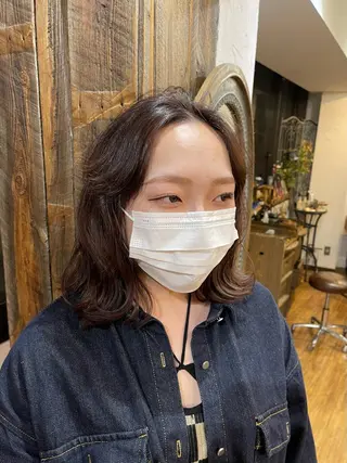 ミディアム カラー 180° OneEightyDegrees 中目黒所属・Himari 【ハイトーンカラー】のヘアスタイル