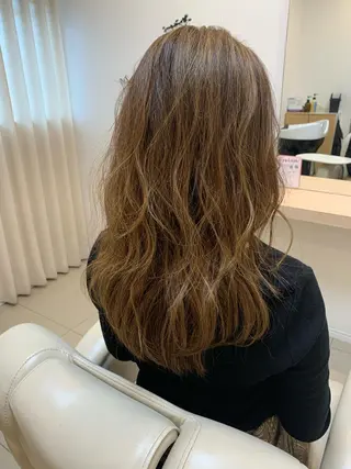 カラー 田中 陵のヘアスタイル