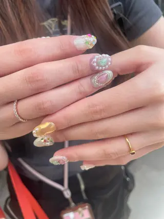 ネイル オーロラ所属・YUI nailのネイルデザイン