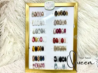 ネイル Queennail 北堀江megumiのネイルデザイン