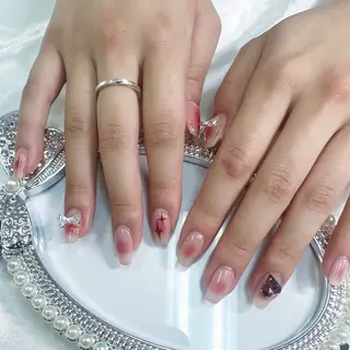 ネイル Manamǐ 個性派のネイルデザイン