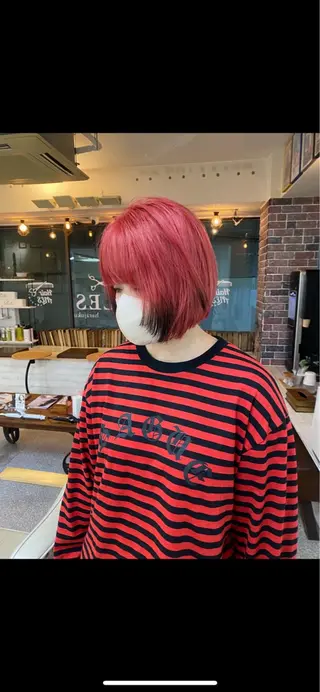 ショート カラー レイヤーウルフ エクステ磯部のヘアスタイル