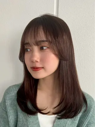 セミロング new open Farbeのヘアスタイル