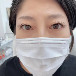 マツエク・マツパ Lian de FLOAT所属・西山 英美佳の眉毛・アイブロウイメージ