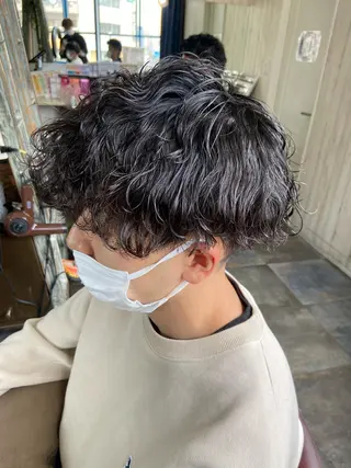 ショート パーマ メンズ カットパーマ✂️ 小坂田玲亜のヘアスタイル