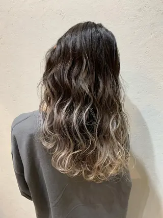 セミロング カラー 天野 開のヘアスタイル