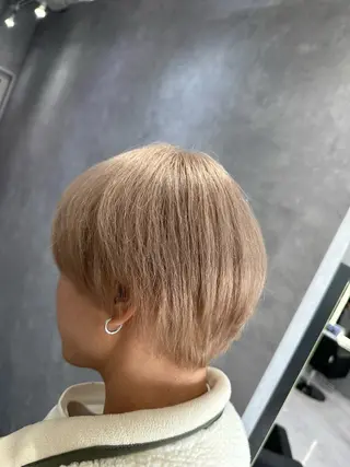 ミディアム カラー メンズ 透明感/ブリーチ縮毛 /髪質改善/星野純一のヘアスタイル