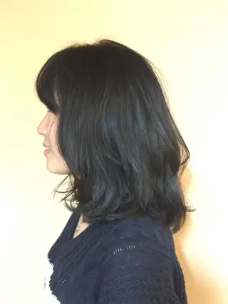 セミロング パーマ 🔶艶髪レイヤー 縮毛矯正 金山🔶のヘアスタイル