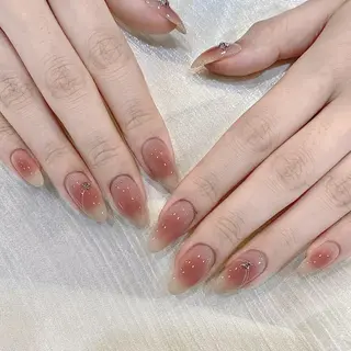 ネイル RAFFINE 月🦋🩵のネイルデザイン