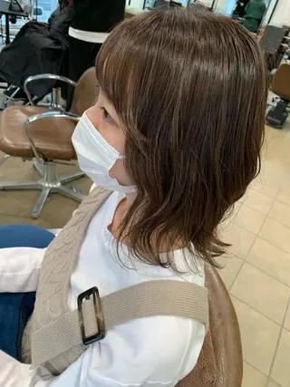 ミディアム カラー Ripps長居所属・メテオ ／ヘアカラー 西川菜実のヘアスタイル