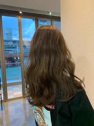 ロング カラー 透け感✨ダメージレス カラーHana🤍のヘアスタイル