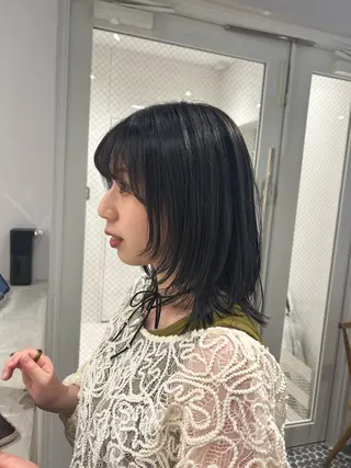 ミディアム カラー SALOWIN栄 三丁目 木戸里実のヘアスタイル