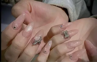 ネイル T. Leeのネイルデザイン