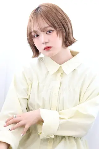 ショート 透明感カラー⭐️ 田嶋麗奈のヘアスタイル
