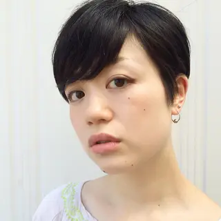 ショート Add9 安田 美紀のヘアスタイル