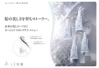 ショート カラー justbeauty CiNQのヘアスタイル