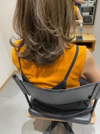ミディアム LORO.hairmake&spa所属・山﨑 ひよりのヘアスタイル