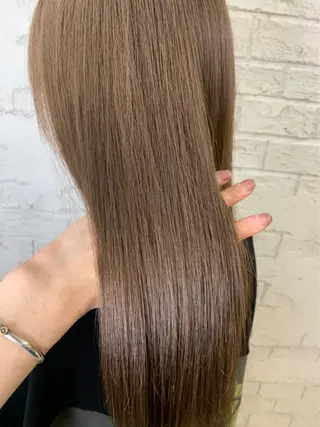セミロング ブリーチ特化 ハイトーンRYOYAのヘアスタイル