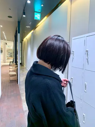 ミディアム カラー GO TODAY SHAiRE SALON 梅田店所属・柔らかくすみカラー ボブ/ショートのヘアスタイル