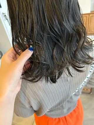 カラー AGREE Momokaのヘアスタイル