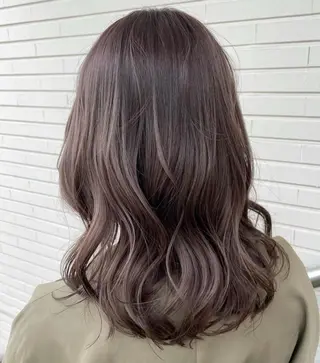 ミディアム 今 ちあきのヘアスタイル