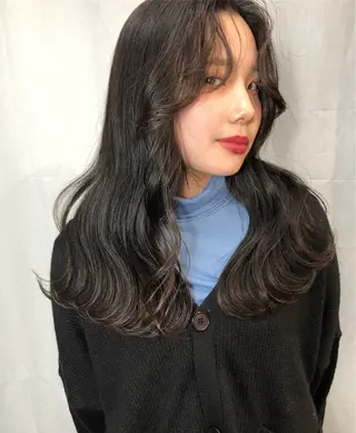 ロング 🫧🇰🇷韓国ヘア レイヤー🐺Yutaのヘアスタイル