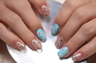 ネイル ママリンド　志村坂上店所属・しみ えんのネイルデザイン