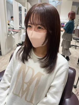 セミロング behive  駅前店所属・菊地 桃花のヘアスタイル