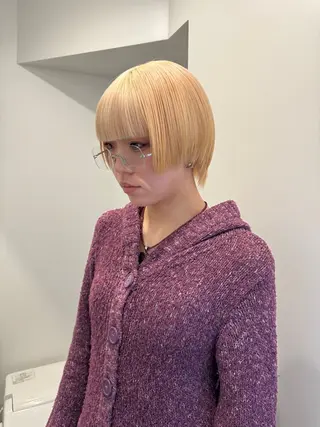 ショート カラー laff 新宿所属・ボブ/ケアパーマ/ レイヤー/縮毛矯正のヘアスタイル