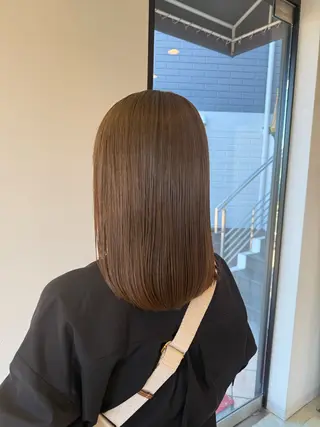 ミディアム カラー ブリーチ/ レイヤー🌙Rikaのヘアスタイル